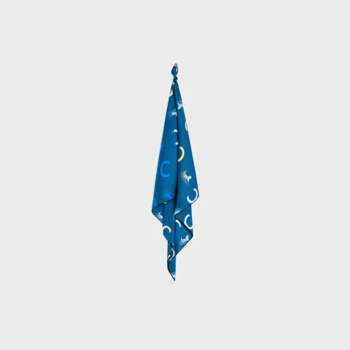 Bandana z jedwabnej tkaniny skośnej Bandana z jedwabnej tkaniny skośnej