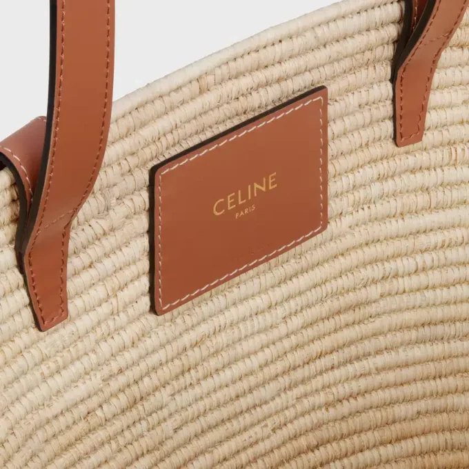 Celine Classic Panier Small Braided Triomphe z rafii i skóry cielęcej Celine Classic Panier Small Braided Triomphe z rafii i skóry cielęcej