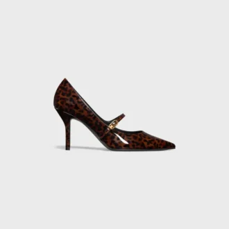 CELINE Judy Strappy Pump z nadrukiem lamparta na lakierowanej skórze cielęcej CELINE Judy Strappy Pump z nadrukiem lamparta na lakierowanej skórze cielęcej