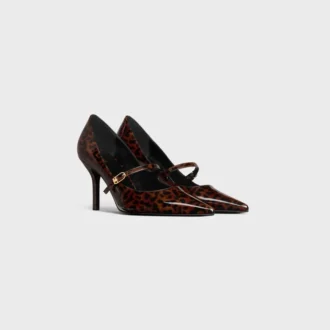 CELINE Judy Strappy Pump z nadrukiem lamparta na lakierowanej skórze cielęcej CELINE Judy Strappy Pump z nadrukiem lamparta na lakierowanej skórze cielęcej