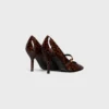 CELINE Judy Strappy Pump z nadrukiem lamparta na lakierowanej skórze cielęcej CELINE Judy Strappy Pump z nadrukiem lamparta na lakierowanej skórze cielęcej