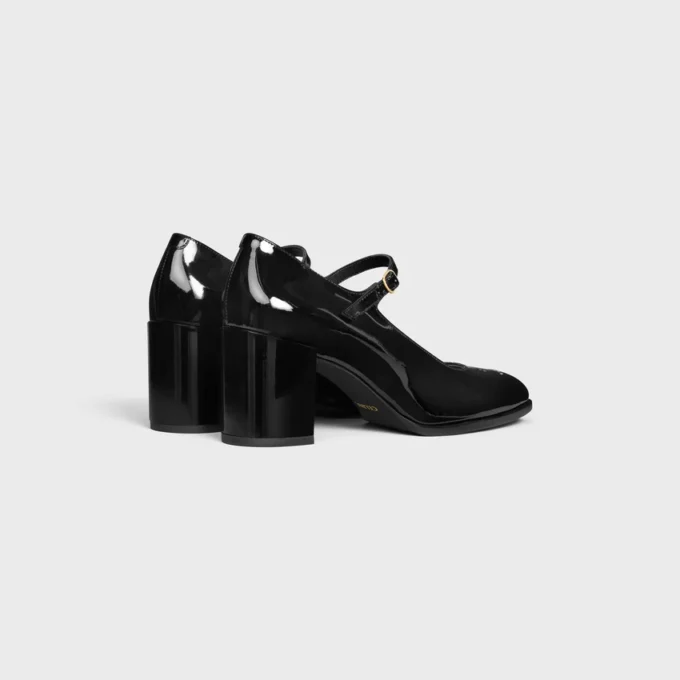 CELINE Lily Perforated Triomphe Babies z lakierowanej skóry cielęcej CELINE Lily Perforated Triomphe Babies z lakierowanej skóry cielęcej