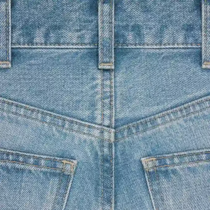 Dżinsy Kitty w stylu Pismo Wash
