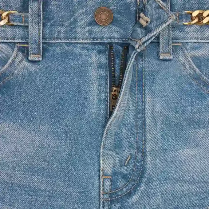 Dżinsy Kitty w stylu Pismo Wash