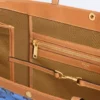 Duża płaska torba z Triomphe Canvas