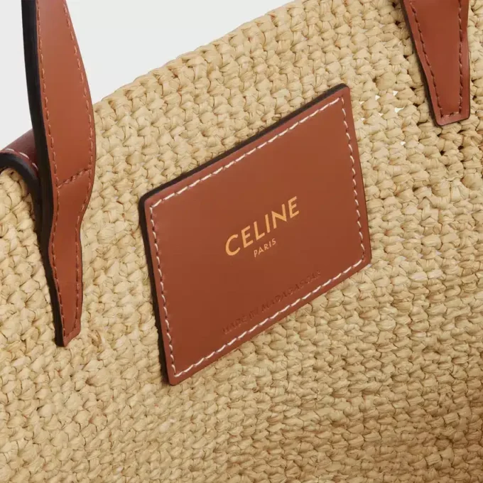 Elastyczna torebka CELINE Classic Panier dla Teenów z rafii i skóry cielęcej Elastyczna torebka CELINE Classic Panier dla Teenów z rafii i skóry cielęcej