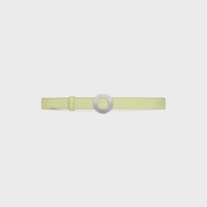Klamra CELINE Disc 25 mm z metalu i dwustronny pasek 25 mm z gładkiej i ziarnistej skóry cielęcej Klamra CELINE Disc 25 mm z metalu i dwustronny pasek 25 mm z gładkiej i ziarnistej skóry cielęcej