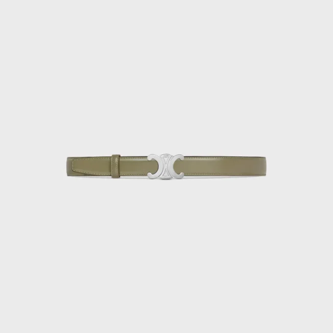 Klamra Triomphe z metalu i dwustronny pasek 25 mm z taurillonu Klamra Triomphe z metalu i dwustronny pasek 25 mm z taurillonu