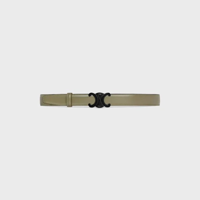 Klamra Triomphe z metalu i dwustronny pasek 25 mm z taurillonu Klamra Triomphe z metalu i dwustronny pasek 25 mm z taurillonu