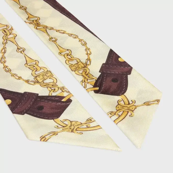 Lavalliere z jedwabnej tkaniny skośnej Lavalliere z jedwabnej tkaniny skośnej