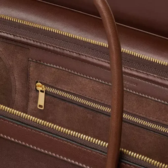 Luggage z miękkiej, błyszczącej skóry jagnięcej Luggage z miękkiej, błyszczącej skóry jagnięcej