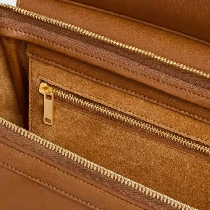 Mała torba Luggage z miękkiej, błyszczącej skóry jagnięcej Mała torba Luggage z miękkiej, błyszczącej skóry jagnięcej