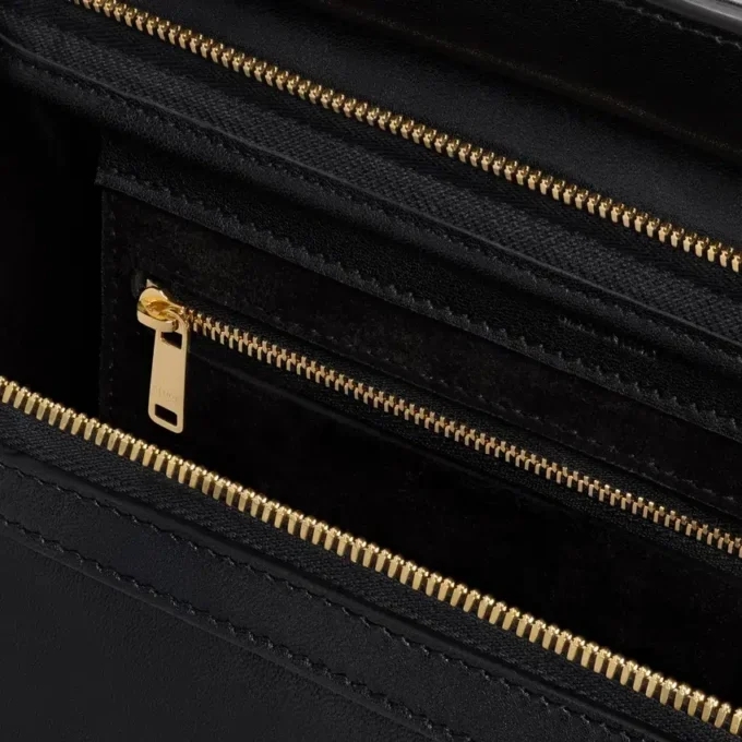 Mała torba Luggage z miękkiej, błyszczącej skóry jagnięcej Mała torba Luggage z miękkiej, błyszczącej skóry jagnięcej