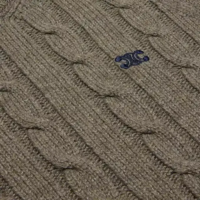 Sweter Triomphe z kaszmiru o splocie warkoczowym