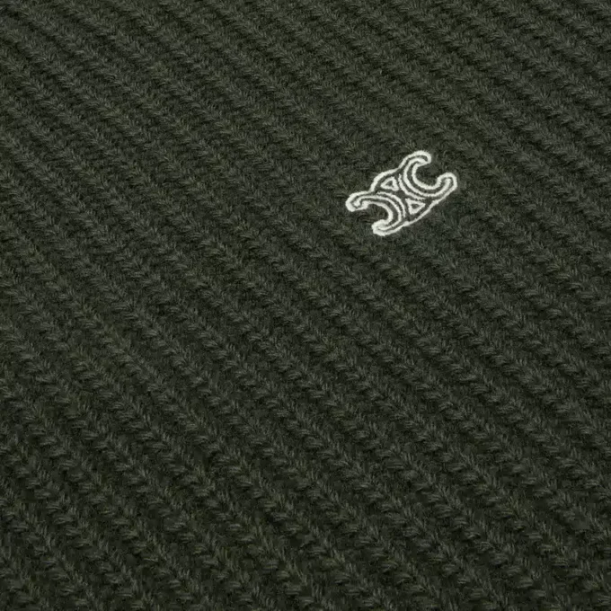 Sweter typu trucker z prążkowanej wełny Sweter typu trucker z prążkowanej wełny