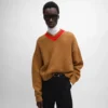 Sweter z dekoltem w serek z kaszmiru Sweter z dekoltem w serek z kaszmiru