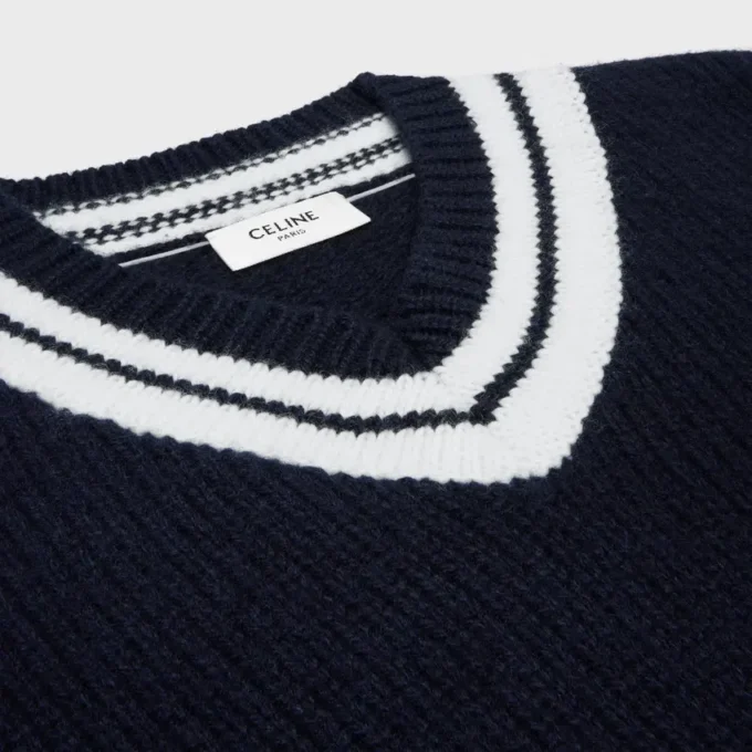 Sweter z dekoltem w serek z kaszmiru Sweter z dekoltem w serek z kaszmiru