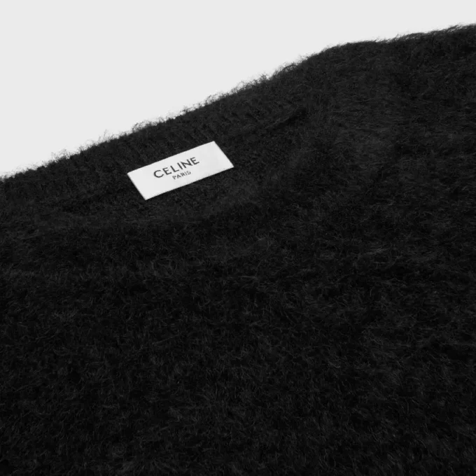 Sweter z okrągłym dekoltem z szczotkowanego moheru Sweter z okrągłym dekoltem z szczotkowanego moheru