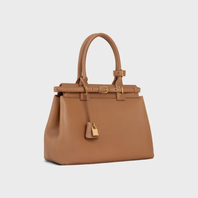 Torba CELINE Conti z miękkiej, ziarnistej skóry cielęcej Torba CELINE Conti z miękkiej, ziarnistej skóry cielęcej