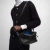 Torebka crossbody Take Away z gładkiej skóry cielęcej Torebka crossbody Take Away z gładkiej skóry cielęcej