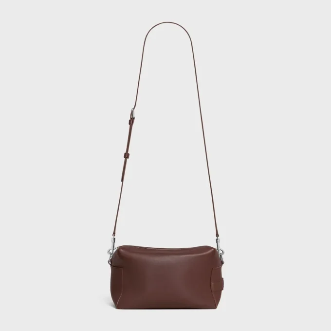 Torebka crossbody Take Away z gładkiej skóry cielęcej Torebka crossbody Take Away z gładkiej skóry cielęcej