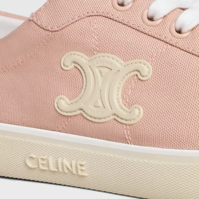 Trampki CELINE Alan z napisem Triomphe, wykonane z płótna Trampki CELINE Alan z napisem Triomphe, wykonane z płótna