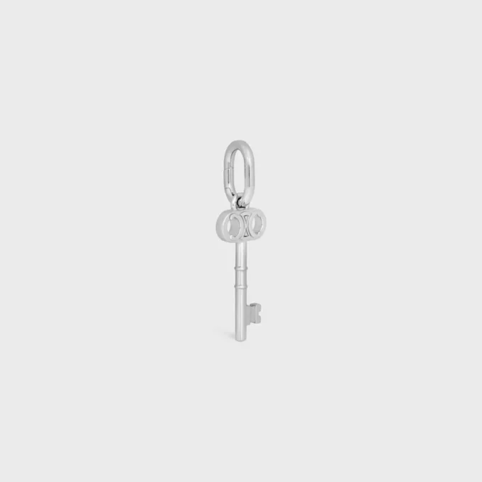 Wisiorek Triomphe Key z mosiądzu z wykończeniem rodowanym Wisiorek Triomphe Key z mosiądzu z wykończeniem rodowanym